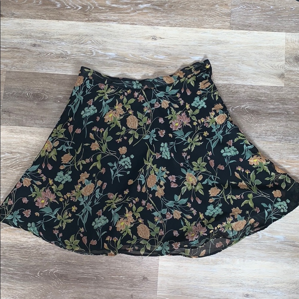 Women’s Passport Vintage Floral Skirt